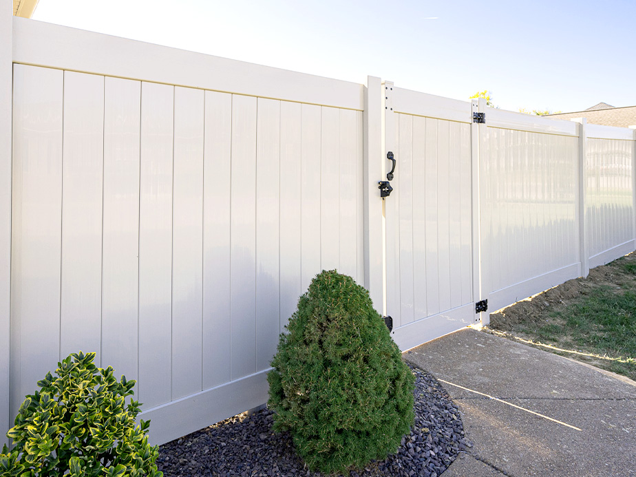 Residential Vinyl Fence Company In West Georgia